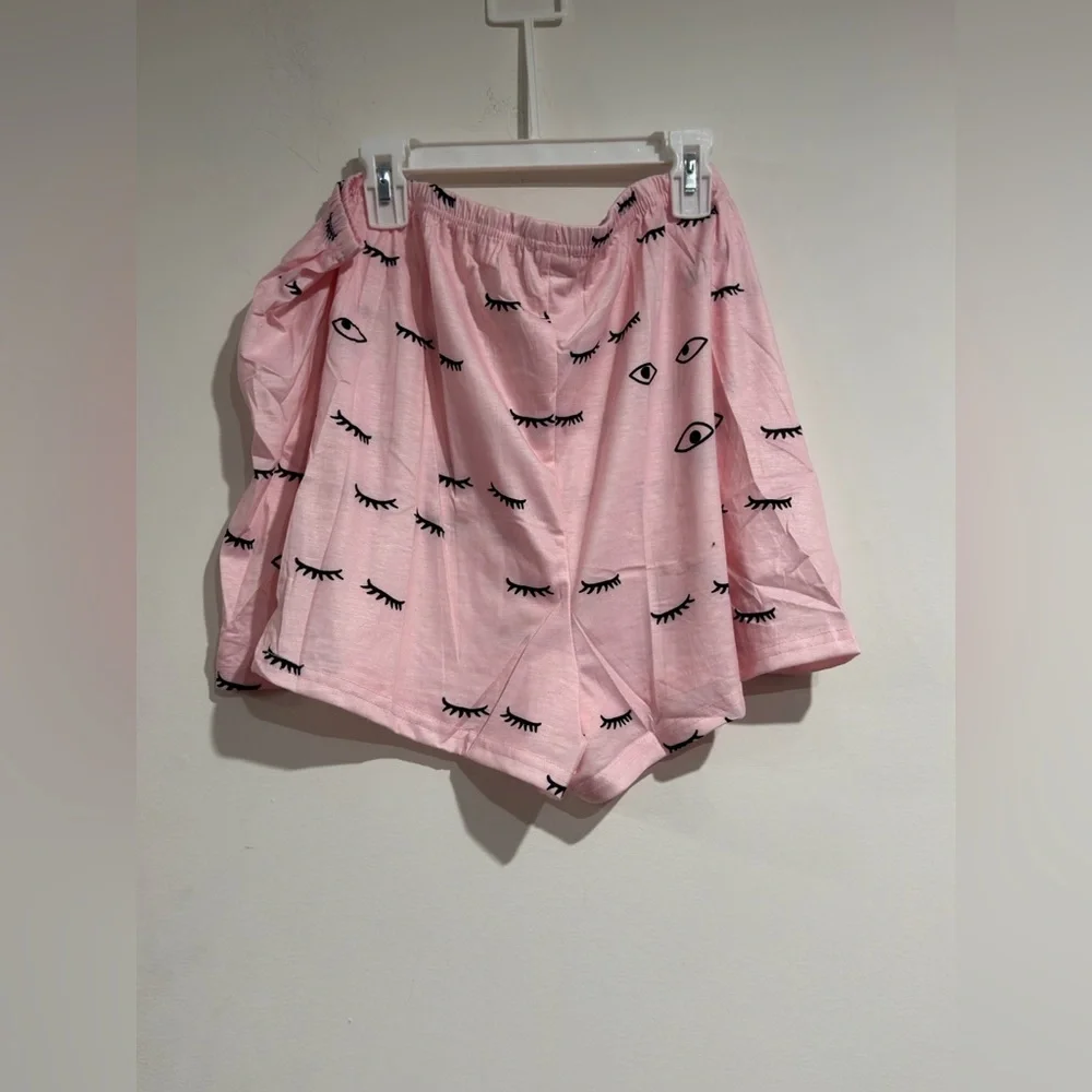 Wdirara Pajama Set, Pink Letter Printed Short Sleeves + Eye Printed Shorts XXXL - Picture 14 of 15